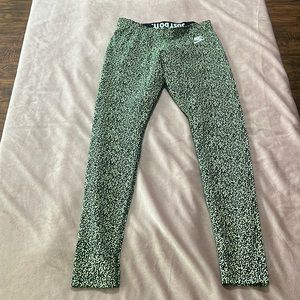 Nike leggings